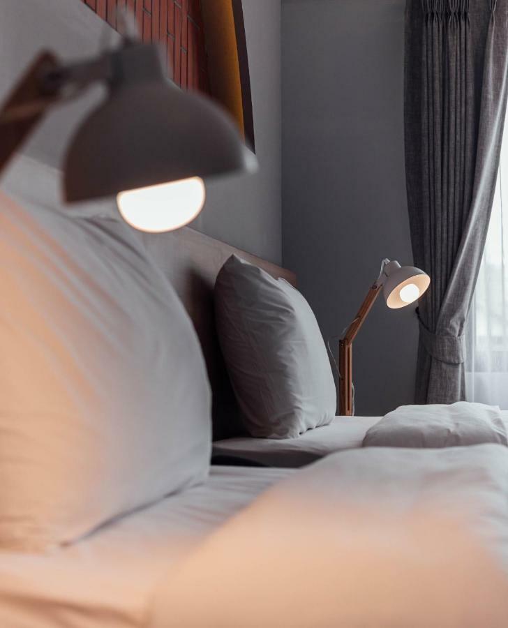 Clay Hotel Udonthani Экстерьер фото