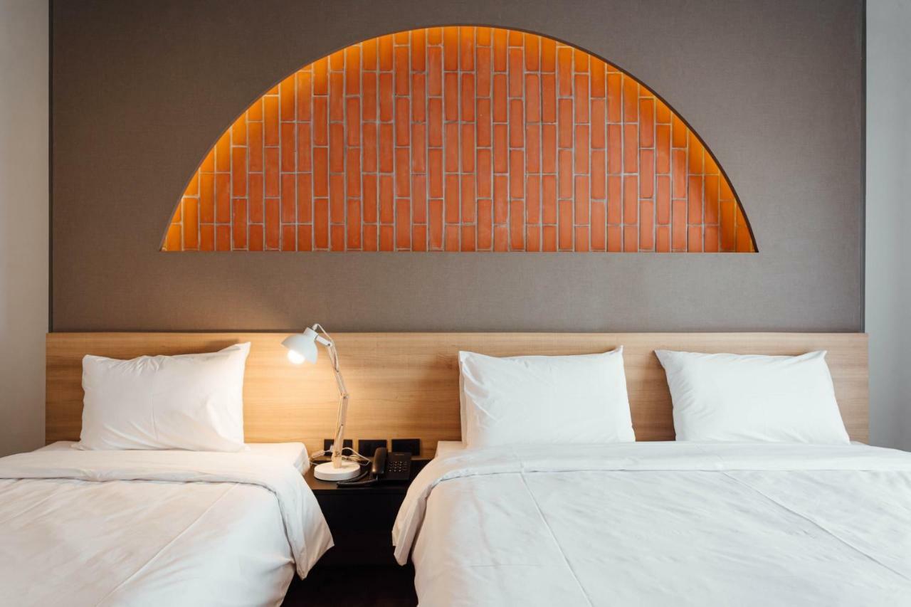 Clay Hotel Udonthani Экстерьер фото