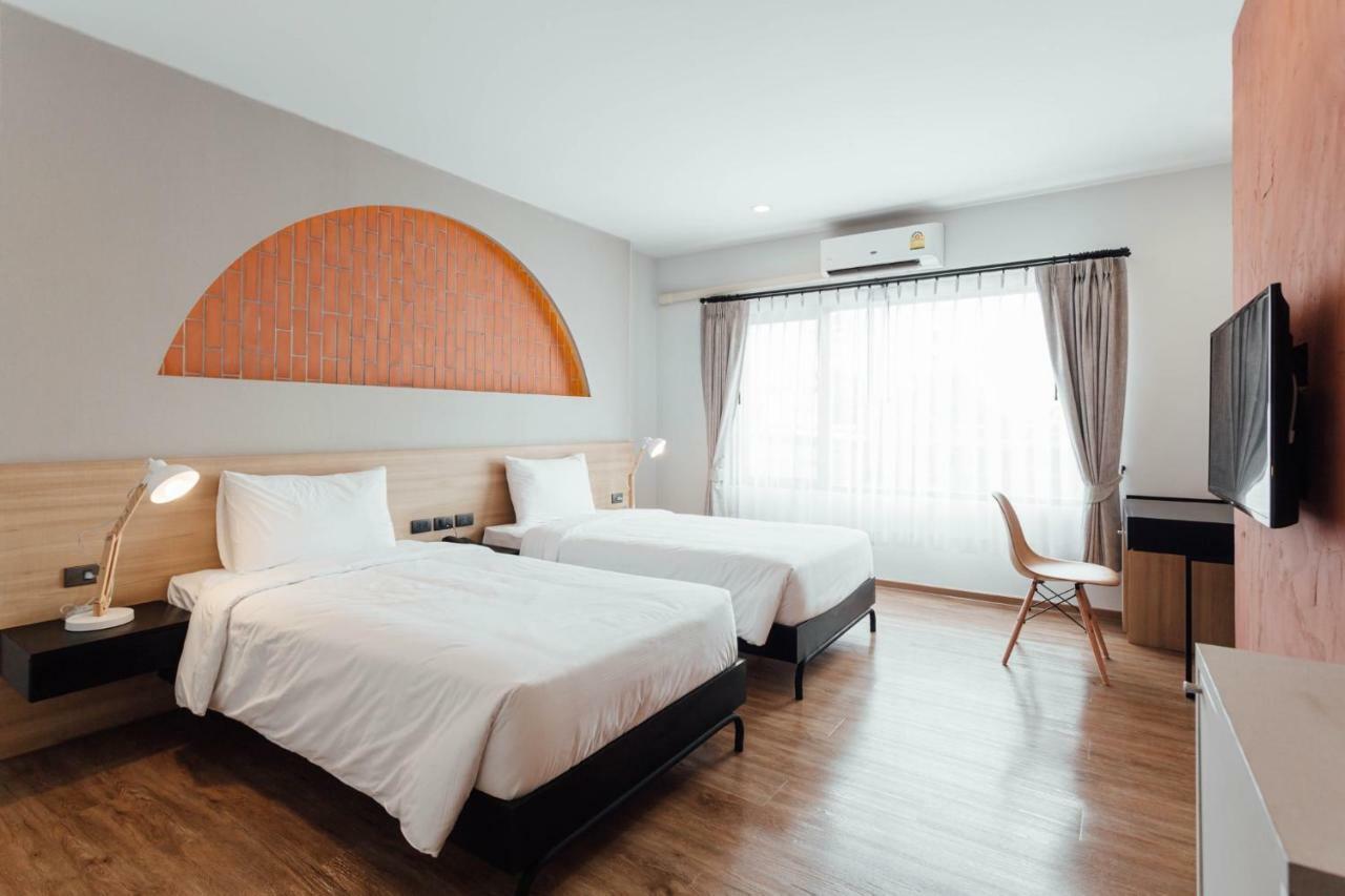 Clay Hotel Udonthani Экстерьер фото