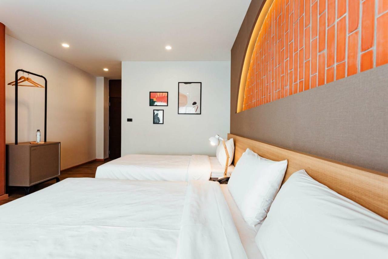 Clay Hotel Udonthani Экстерьер фото
